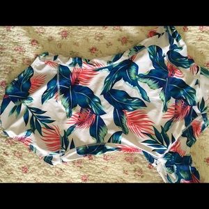 NWT tropical rash guard w/ bra cups - XS